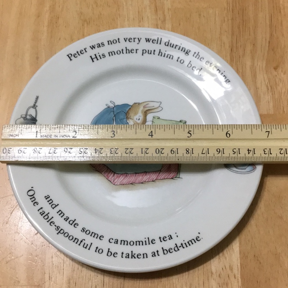 Wedgewood Peter Rabbit Nursery Set - Picture 12 of 13